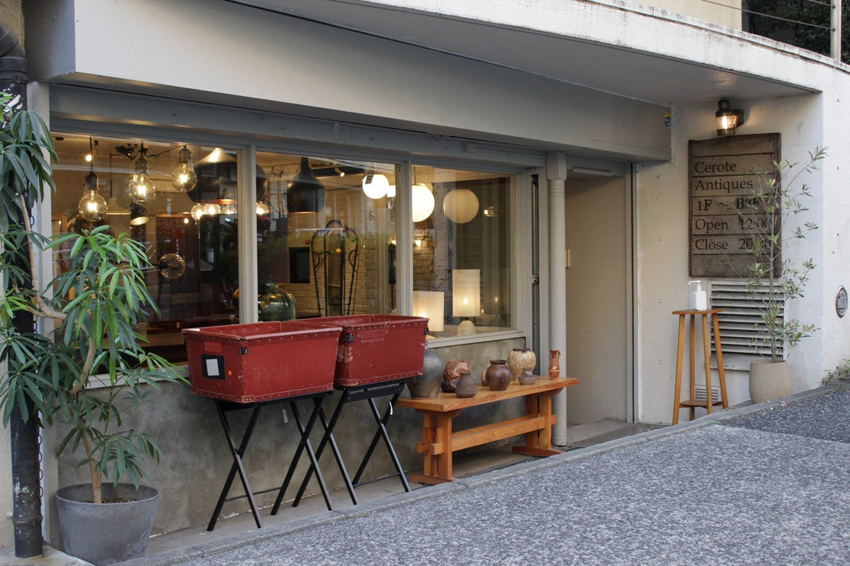 【千駄ヶ谷スタッフ】CEROTE ANTIQUESとは? - SHARK ATTACK ONLINE SHOP