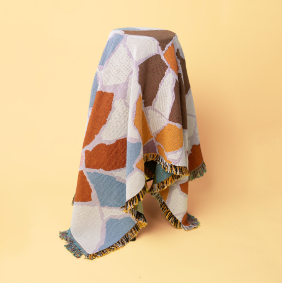 SLOWDOWN STUDIO <br>Guthrie Throw (Art by Charlie Sheppard - London, UK) <br>大阪店 - ヴィンテージ SHARK ATTACK