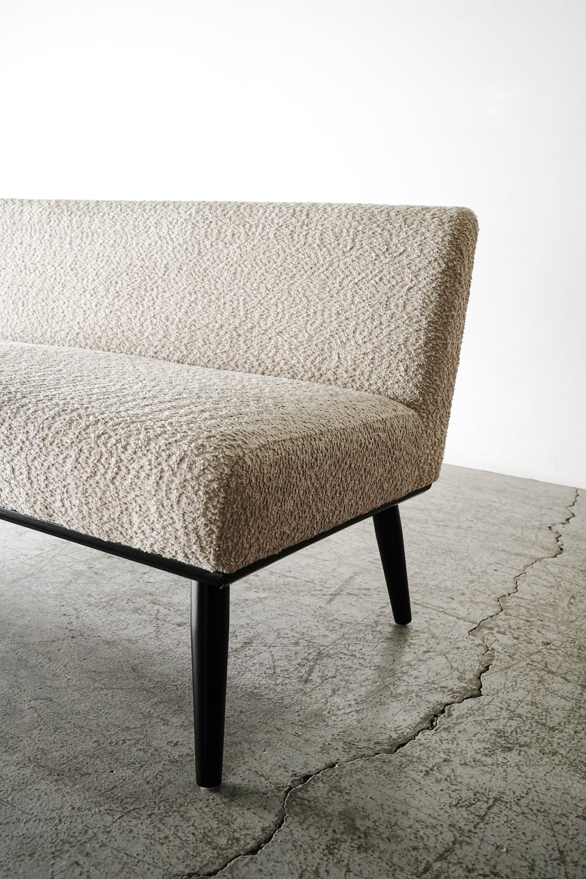 HOOK<br>Fabric 2P Sofa <br> Ivory - ヴィンテージ SHARK ATTACK
