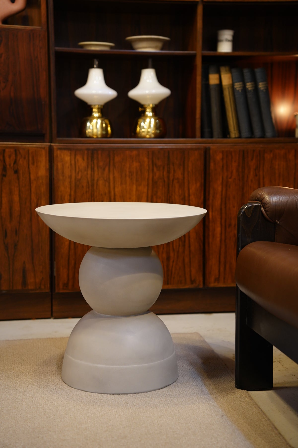 HOOK<br>Fiber concrete Side Table - 1 hold×1(大阪在庫分) nkmr - ヴィンテージ SHARK ATTACK