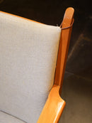 GETAMA社 , Hans J. Wegner <br>"GE284" ラウンジチェア <br>1988 , Denmark <br>大阪店