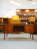 チークウッドデスク<br>1970's Denmark <br> 大和店