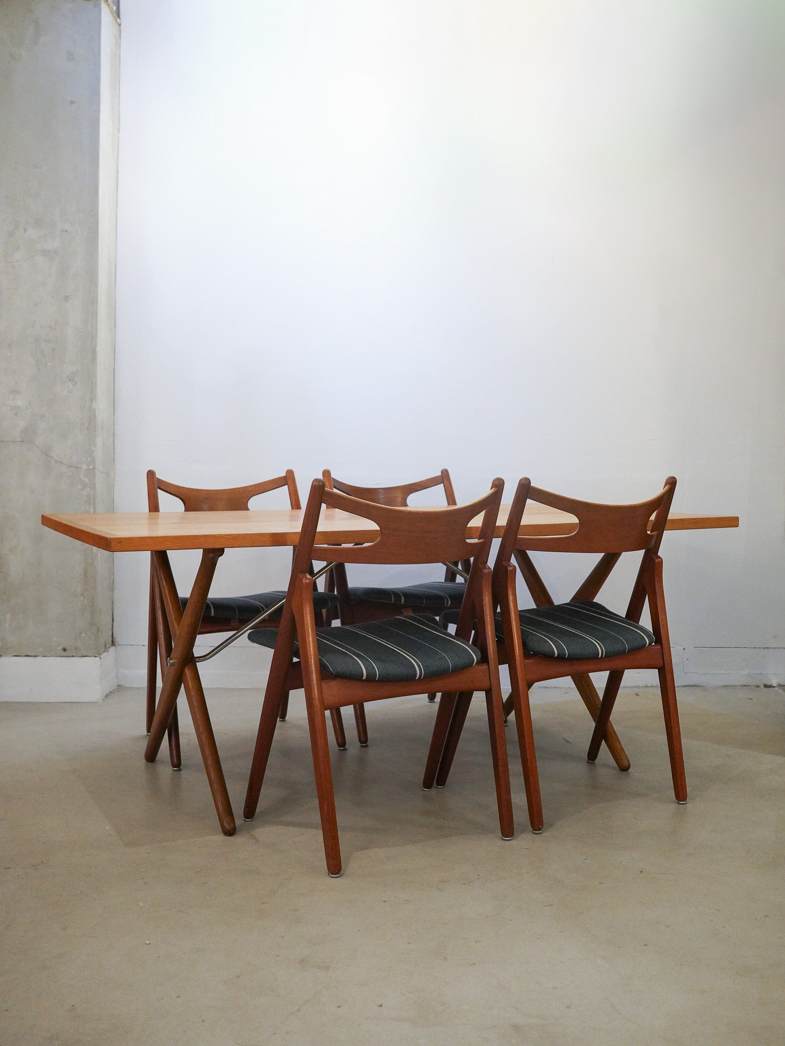 Andreas Tuck , Hans J. Wegner - 1950's , Denmark - "AT-303" ダイニングテーブル - 大阪店