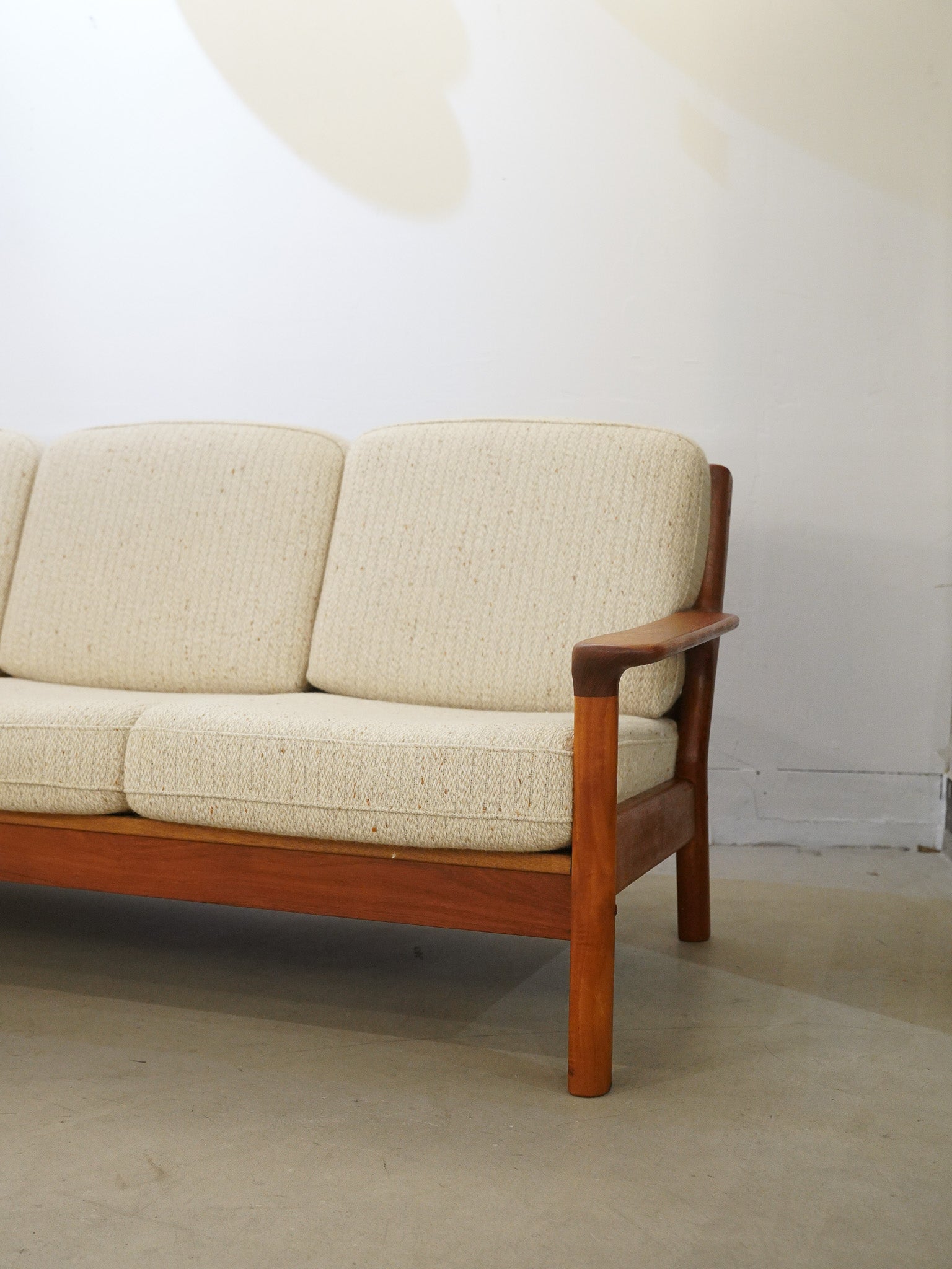 Mobel BB Fabrik , S.Burchardt-Nielsen  - 1960’s-1970’s , Denmark - 3シーターソファ - 大阪店