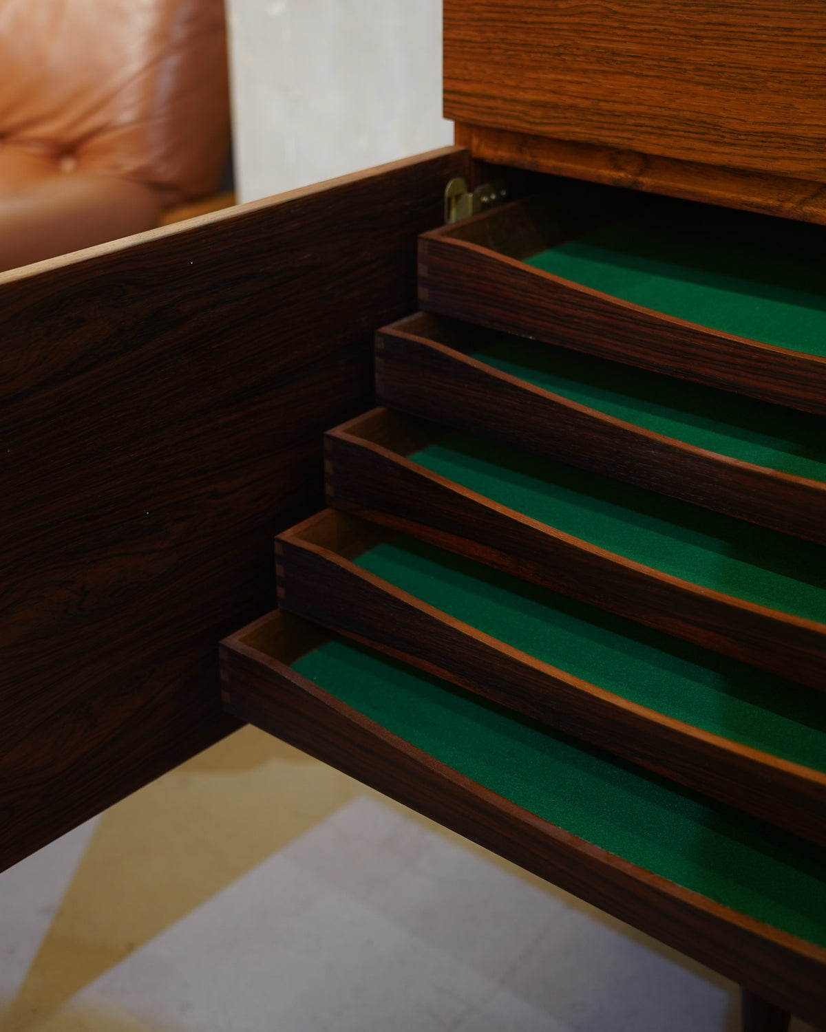 Faarup Mobelfabrlk , Ib Kofod-Larsen - Denmark , 1960s - "FA66" サイドボード