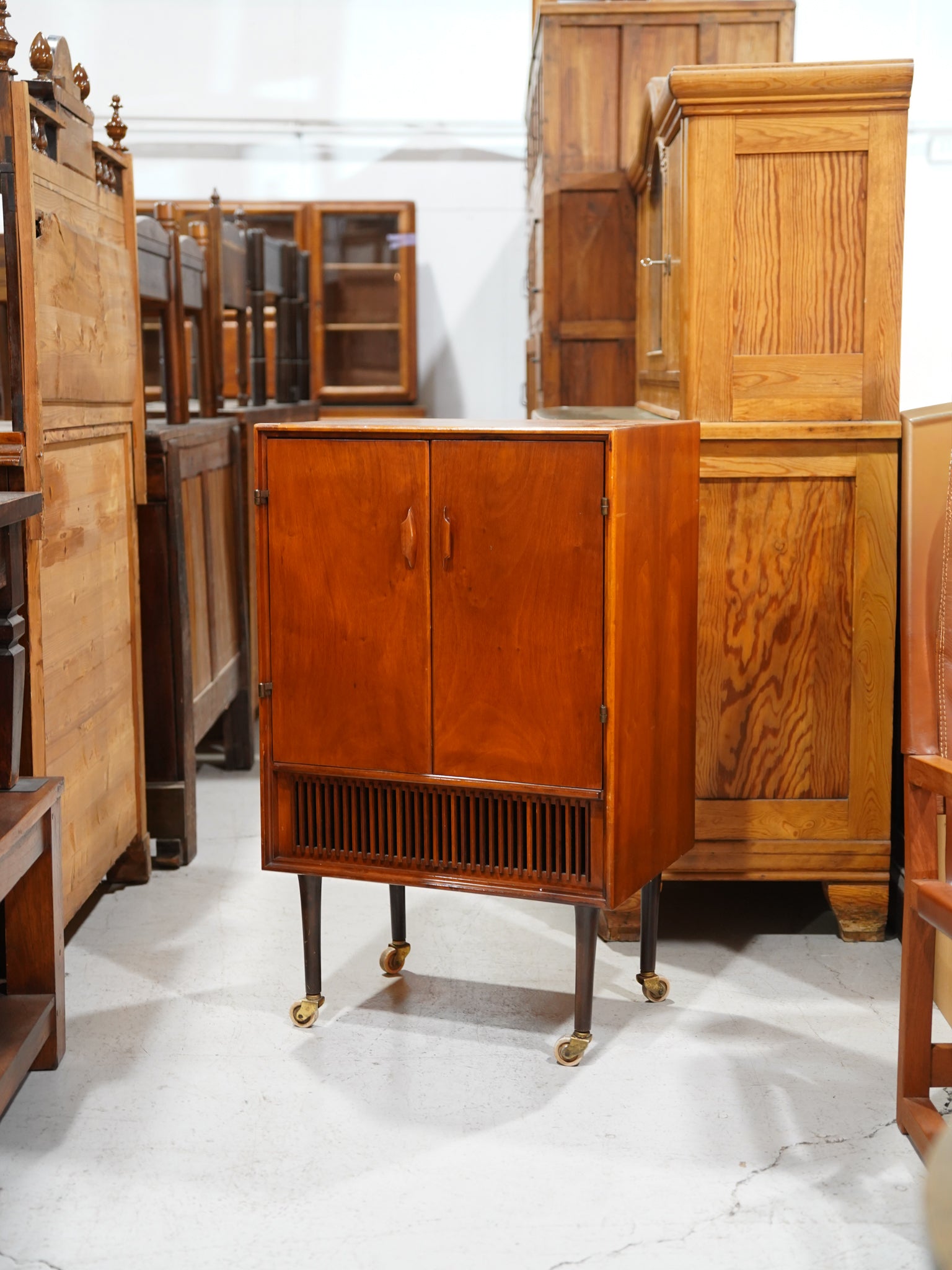 【アクティブ中】Linnet & Laursen - チークウッド キャビネット - 1960-1970’s , Denmark - cerote antiques HOLD ITY