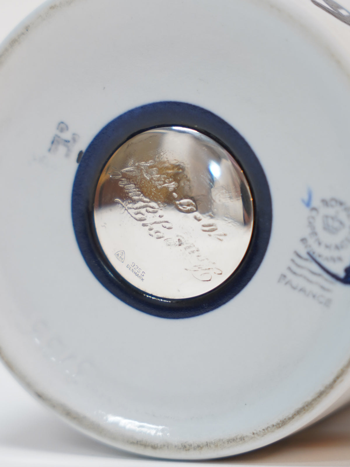 Royal Copenhagen , Inge Lise Kofoed - Denmark , 1982 - イヤーマグ