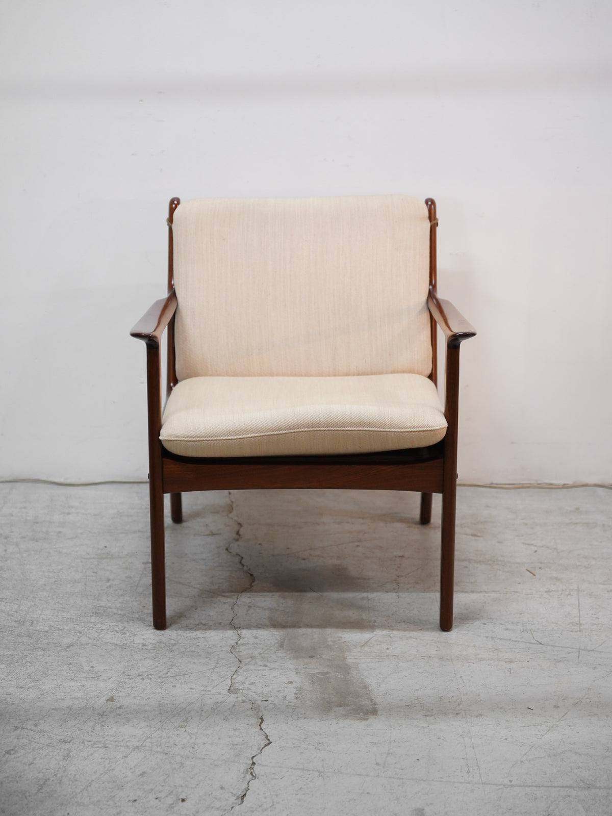 P. Jeppesen , Ole Wanscher - Denmark , 1960-70s - "PJ112" ファブリック 1シーターソファ(A)