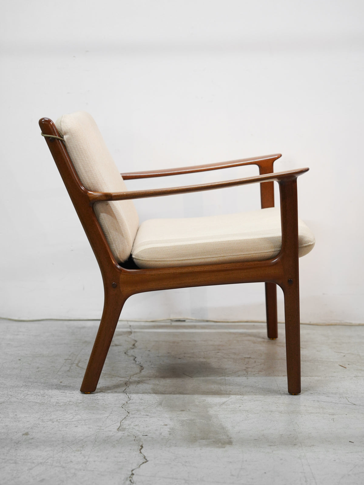 P. Jeppesen , Ole Wanscher - Denmark , 1960-70s - "PJ112" ファブリック 1シーターソファ(A)