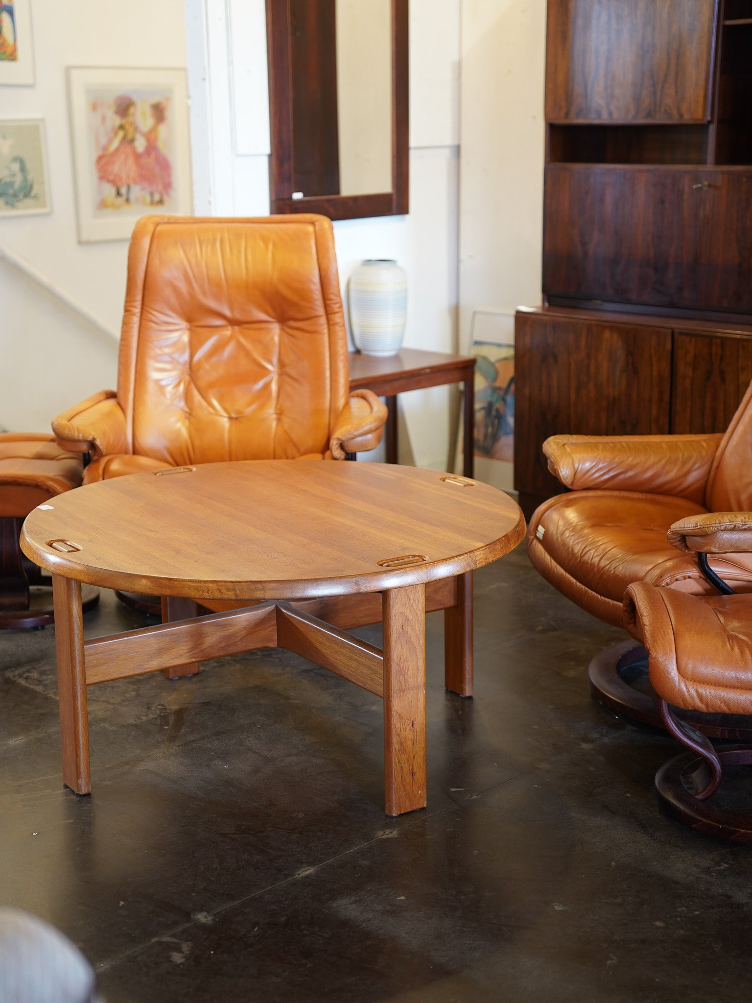 チークウッド ラウンドコーヒーテーブル - cerote antiques