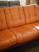 ※アーカイブしない EKORNES <br> レザー ローバック 3シーター <br> Norway , 1970's <br> 大和店 HOLD anynal shiba