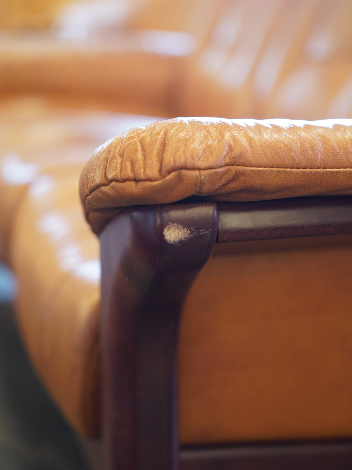 ※アーカイブしない EKORNES - レザー ローバック 3シーター - Norway , 1970's - HOLD anynal shiba