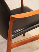Glostrup Møbelfabrik 社製 "Grete Jalk"<br> レザーアームチェア<br>1960's Denmark <br> bob's box
