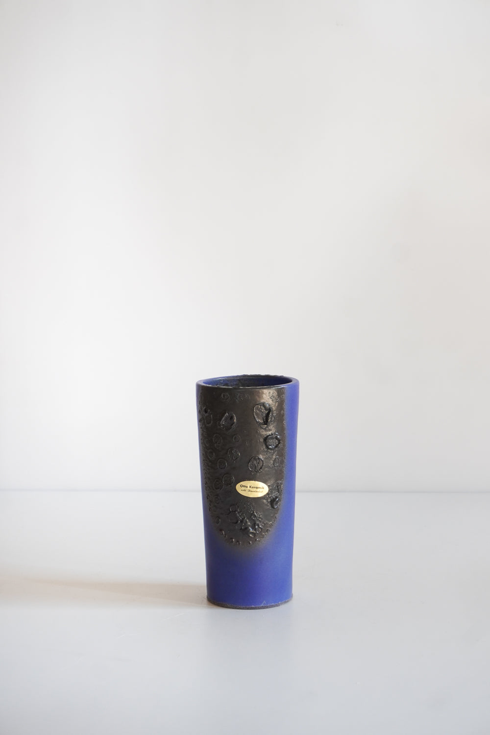 Otto Keramik <br>Vase 2261 <br>Otto Keramik Tokyo・大阪店・TAMAGAWA BASE - ヴィンテージ SHARK ATTACK