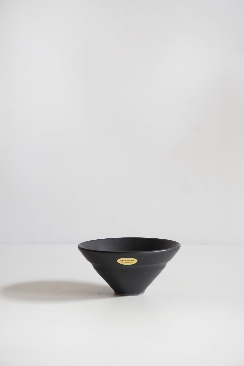 Otto Keramik <br>Plate 5002 <br>Otto Keramik Tokyo・大阪店・大和店 - ヴィンテージ SHARK ATTACK