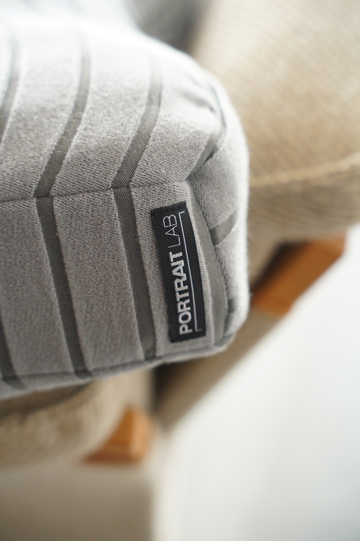 PORTRAIT LAB<br>Fabric object "Wave line" Long Ash gray <br>大和店・大阪店・reload店 - ヴィンテージ SHARK ATTACK