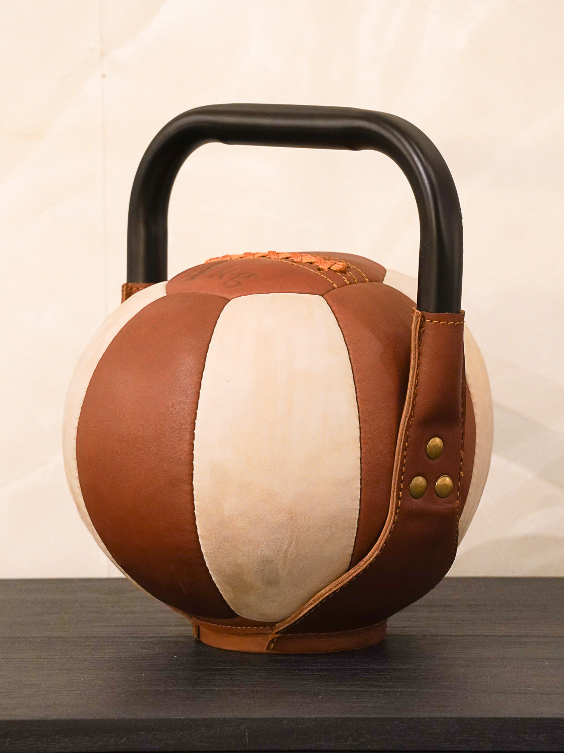 Versmissen - Netherlands - Leather Kettlebell 4KG