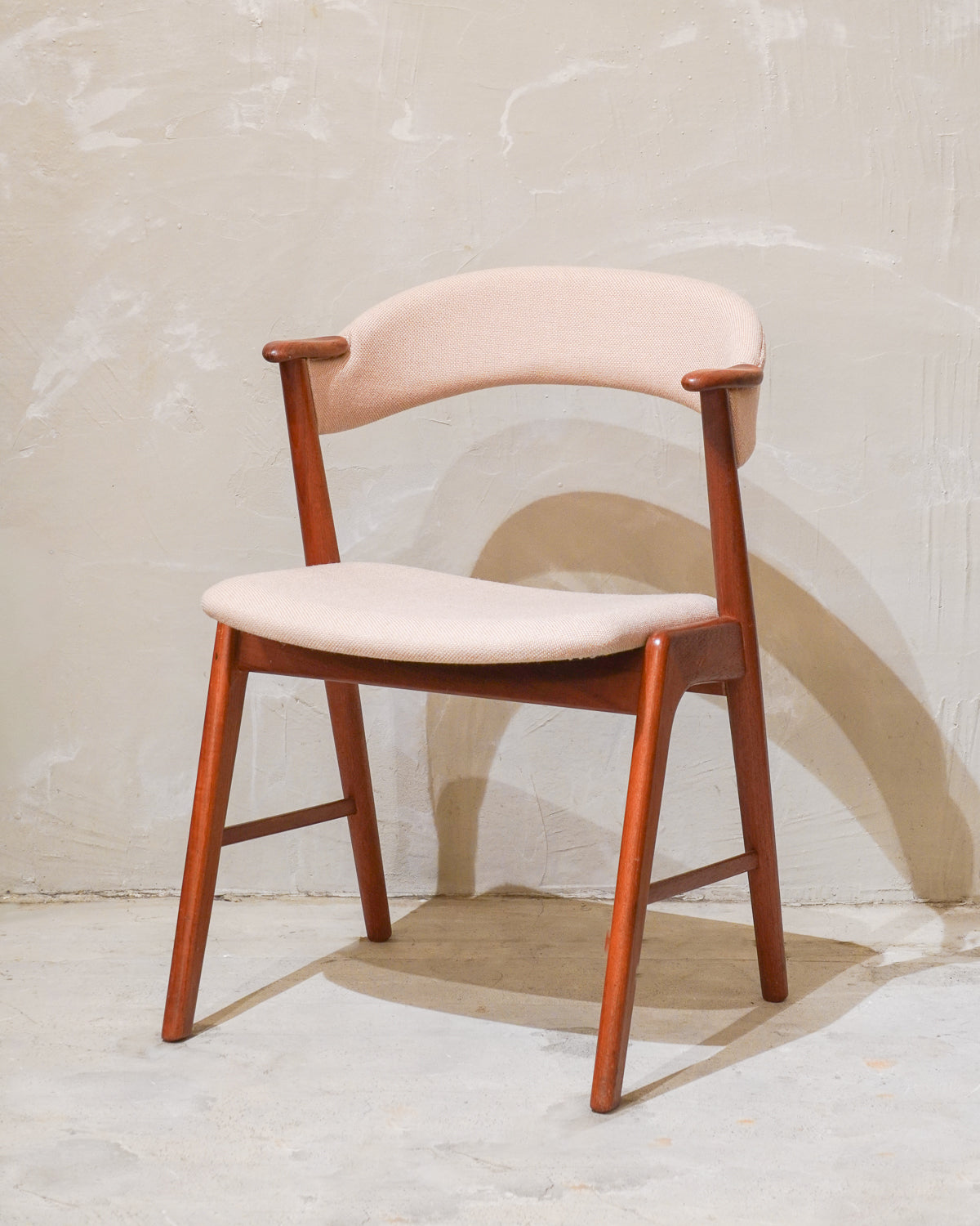 Korup Stolefabrik  "Kai Kristiansen" - 「No.32 」ネイルチェア - 1960's Denmark - cerote antiques