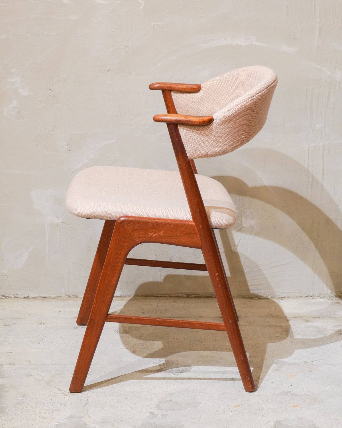 Korup Stolefabrik  "Kai Kristiansen" - 「No.32 」ネイルチェア - 1960's Denmark - cerote antiques