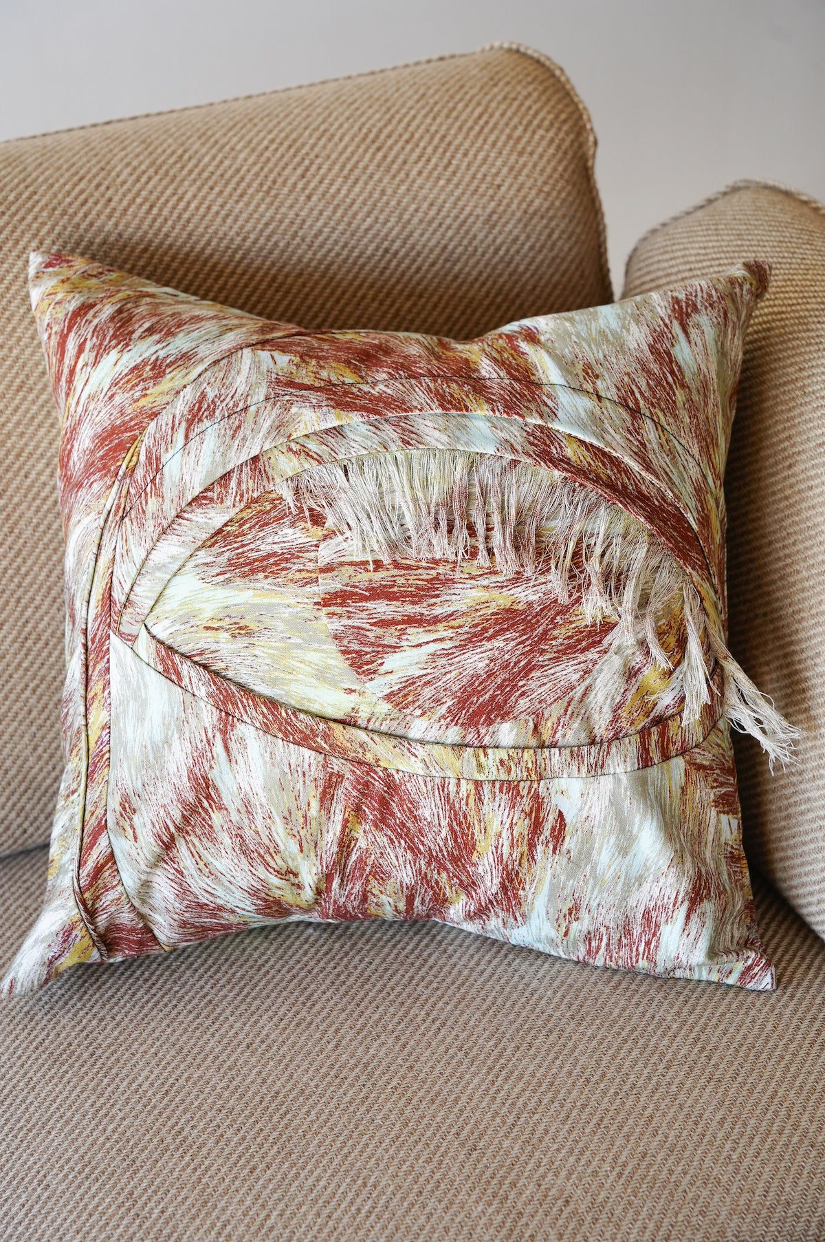 PORTRAIT LAB<br>Fabric object cover "Eye"S size Texture fur (カバーのみ)<br>大阪店・大和店 - ヴィンテージ SHARK ATTACK