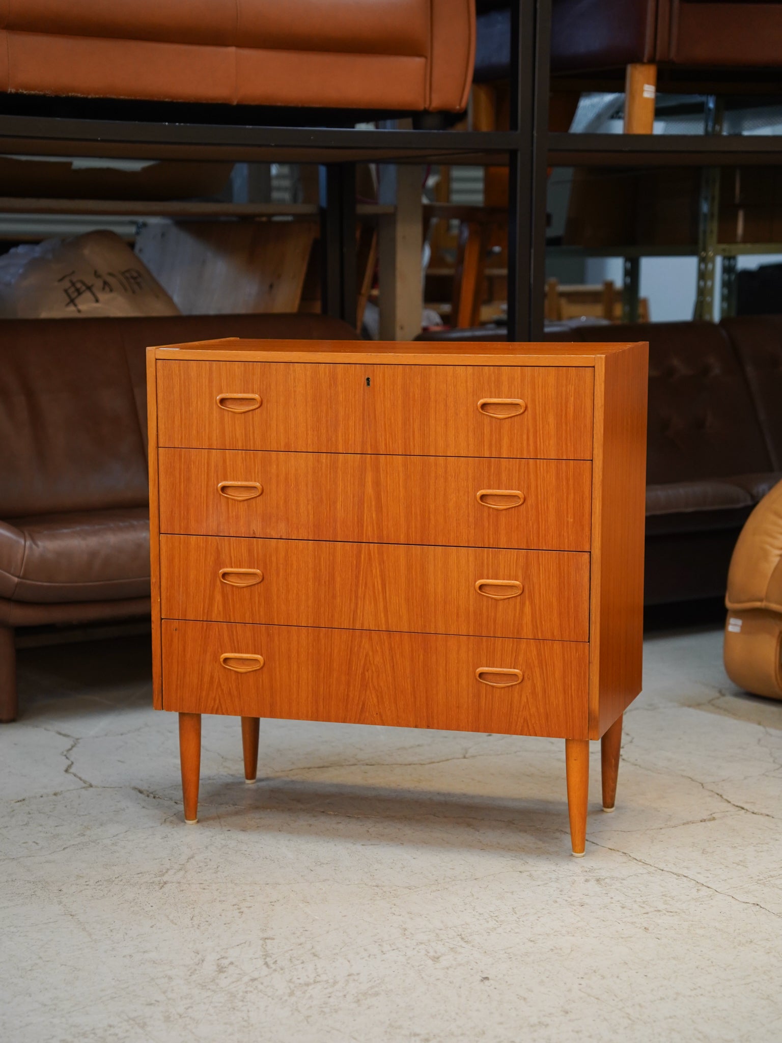 チークウッド チェスト - cerote antiques　
