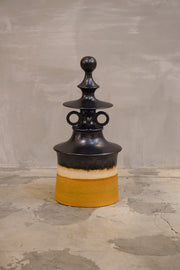 Versmissen<br>Datoga Jar Bronze and Yellow <br>bob's box ・大阪店 - ヴィンテージ SHARK ATTACK