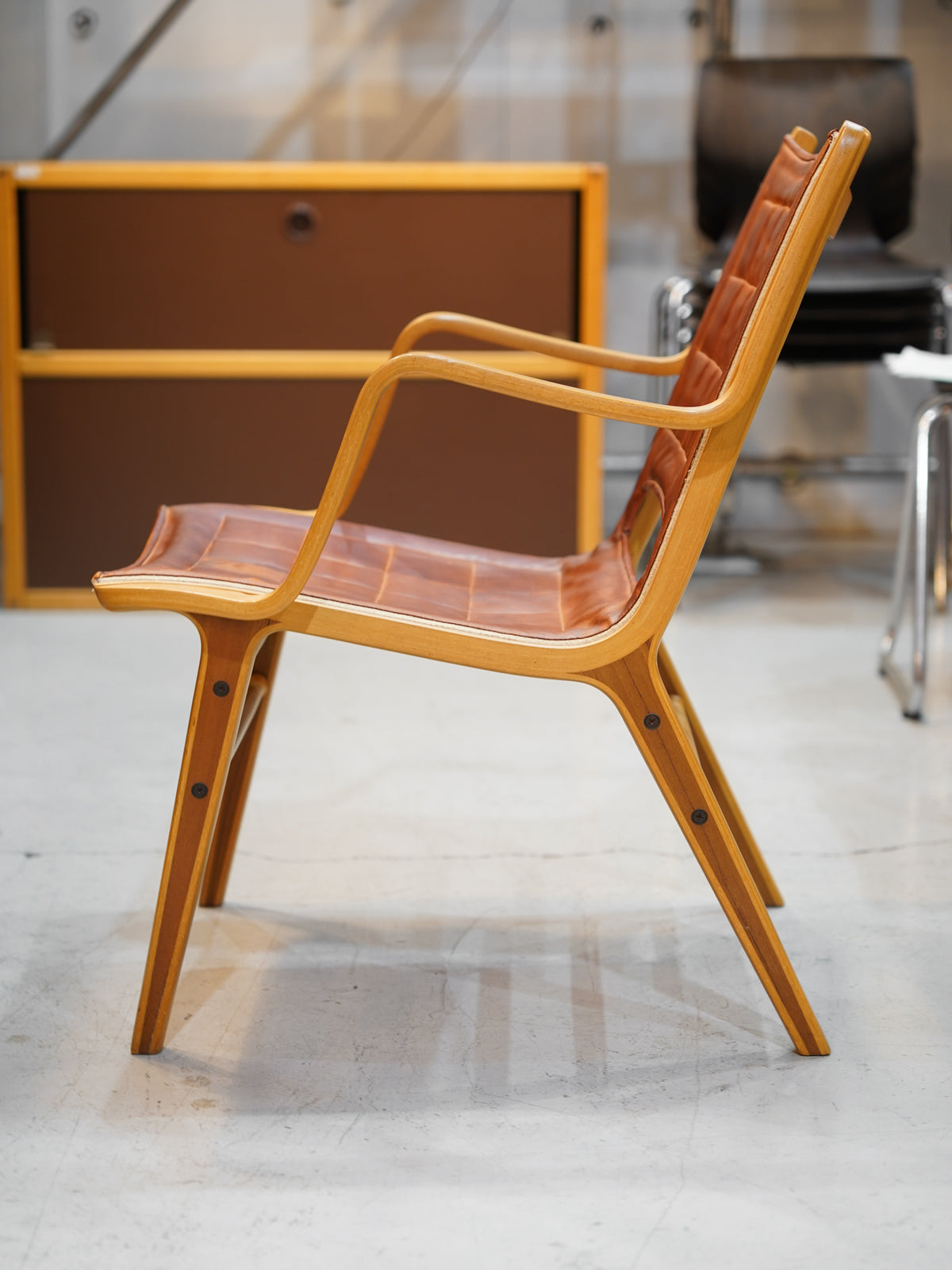 Fritz Hansen Peter Hvidt - Denmark , 1963 - "AX Chair"