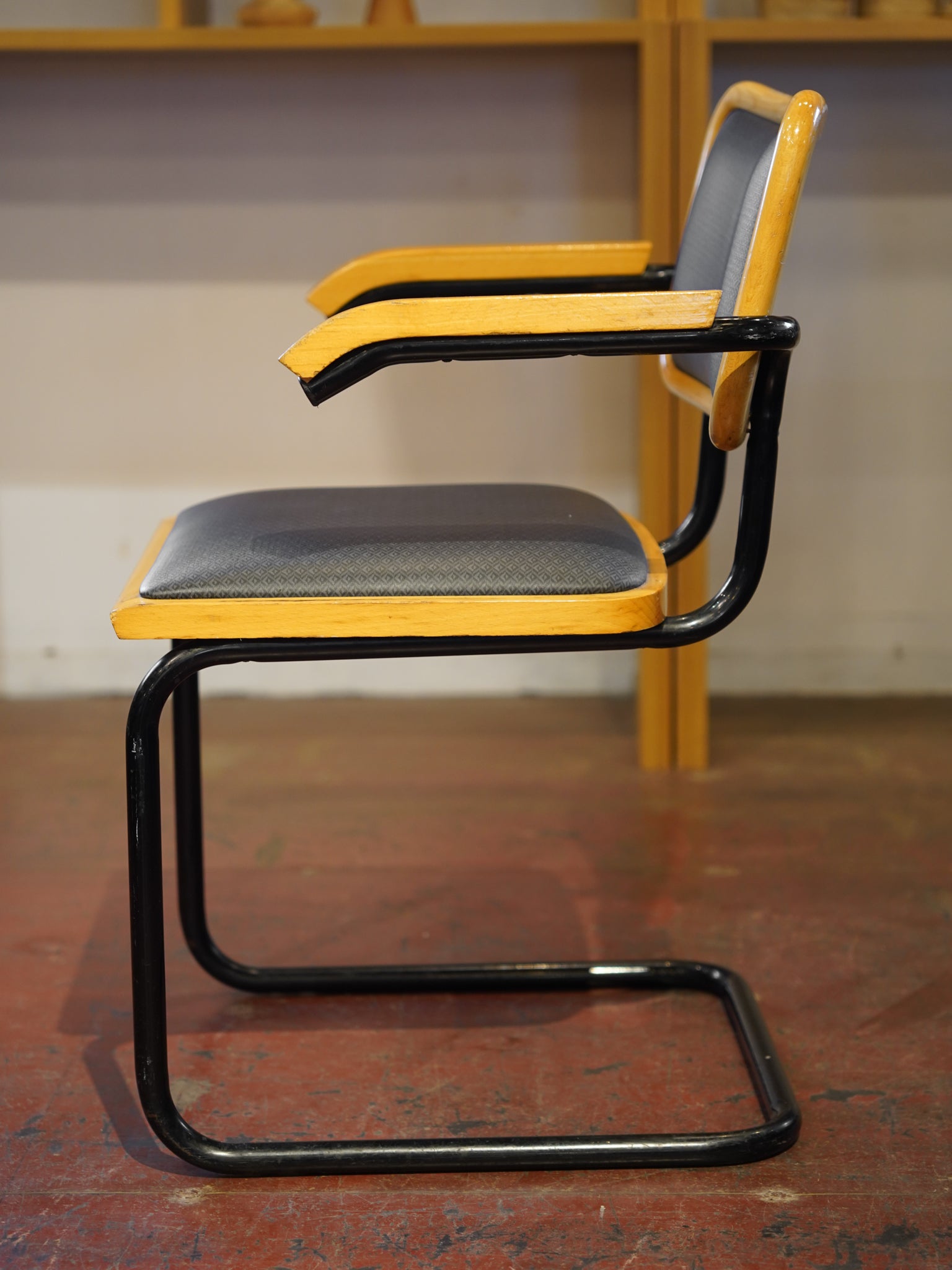 Marcel Breuer , B64- 1988 , Italy - カンティレバー ダイニングチェア - 大和店
