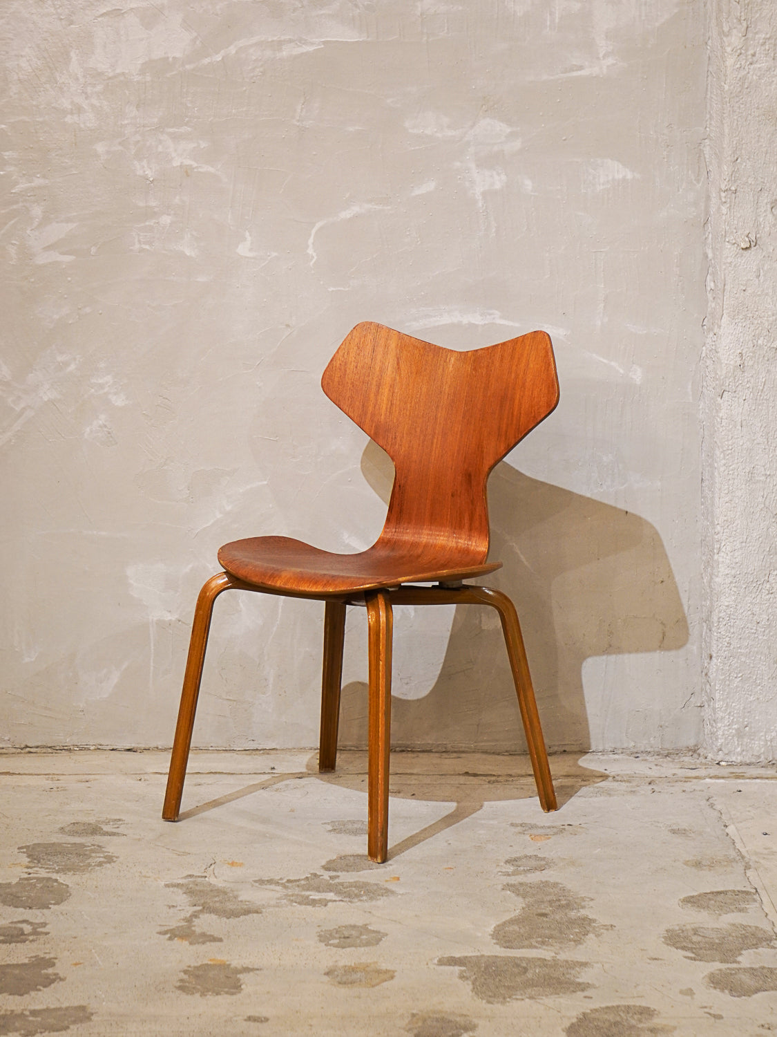 Fritz Hansen , Arne Jacobsen - Grand Prix Chair - 1970's , Denmark - bob's box・大和店
