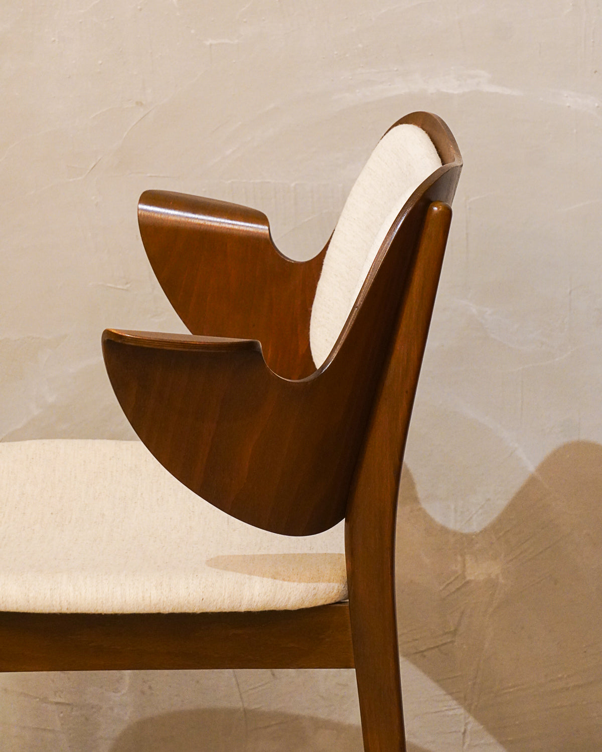 Warm Nordic , Hans Olsen - Denmark - "Gesture Chair" ダイニングチェア