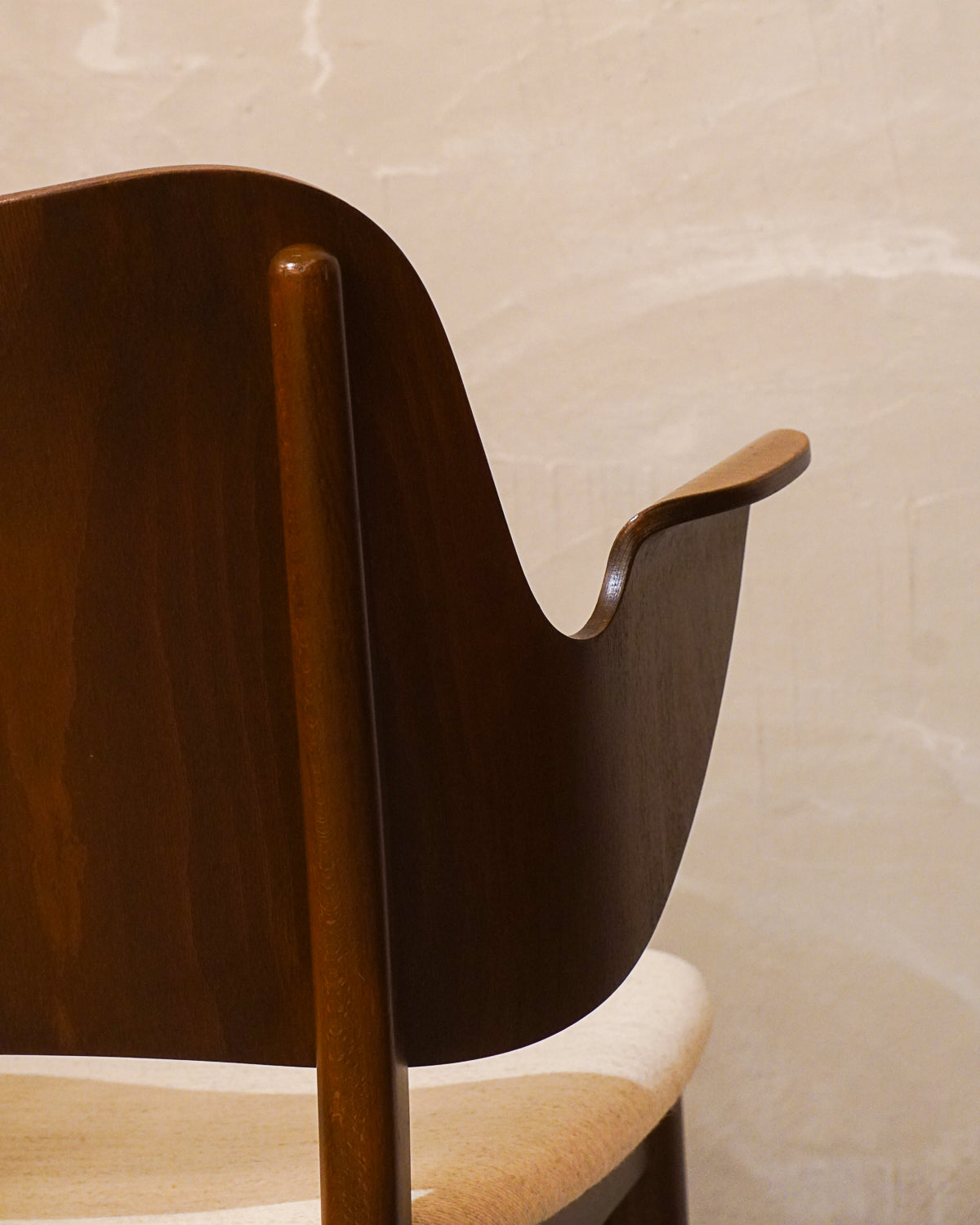 Warm Nordic , Hans Olsen - Denmark - "Gesture Chair" ダイニングチェア