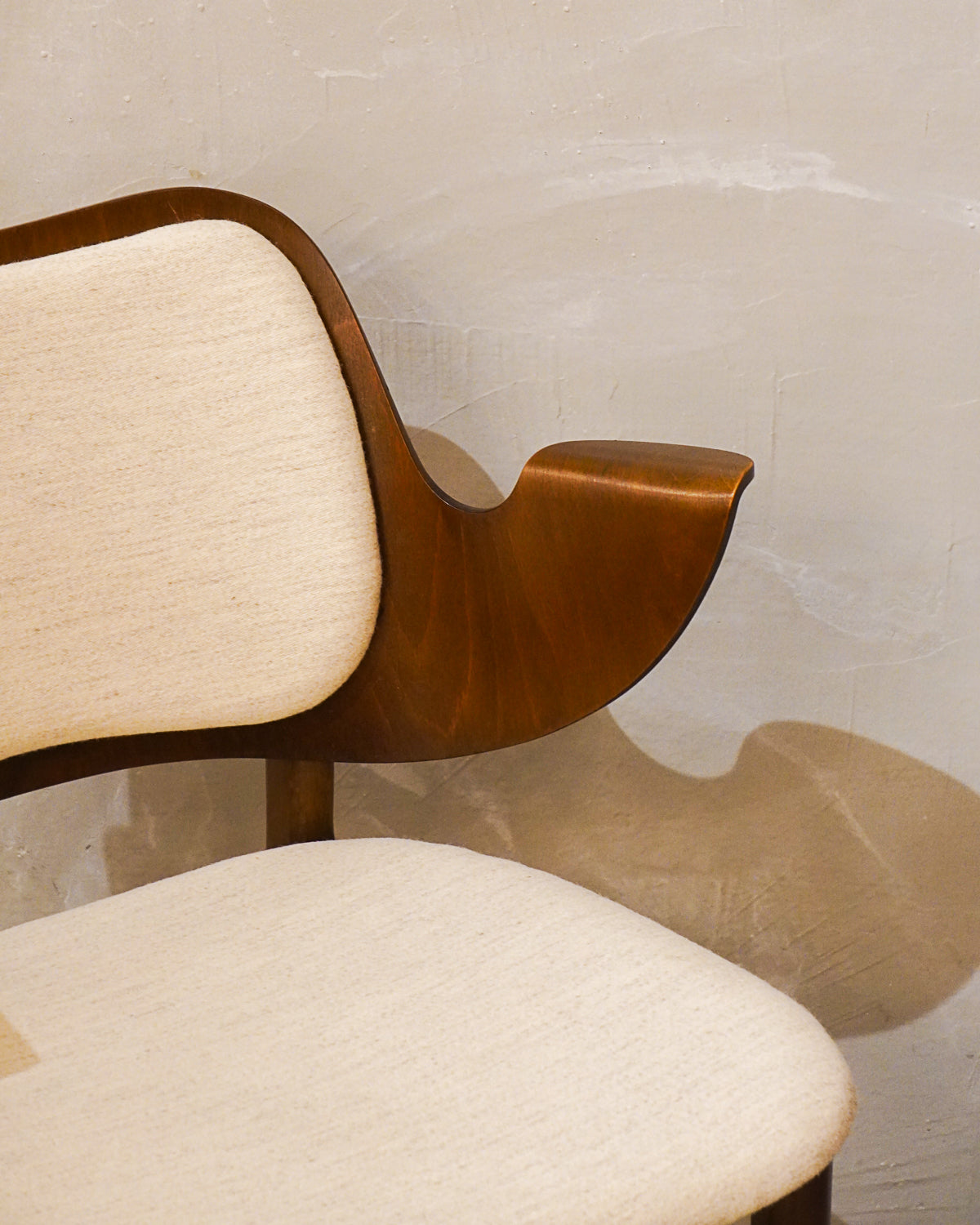 Warm Nordic , Hans Olsen - Denmark - "Gesture Chair" ダイニングチェア