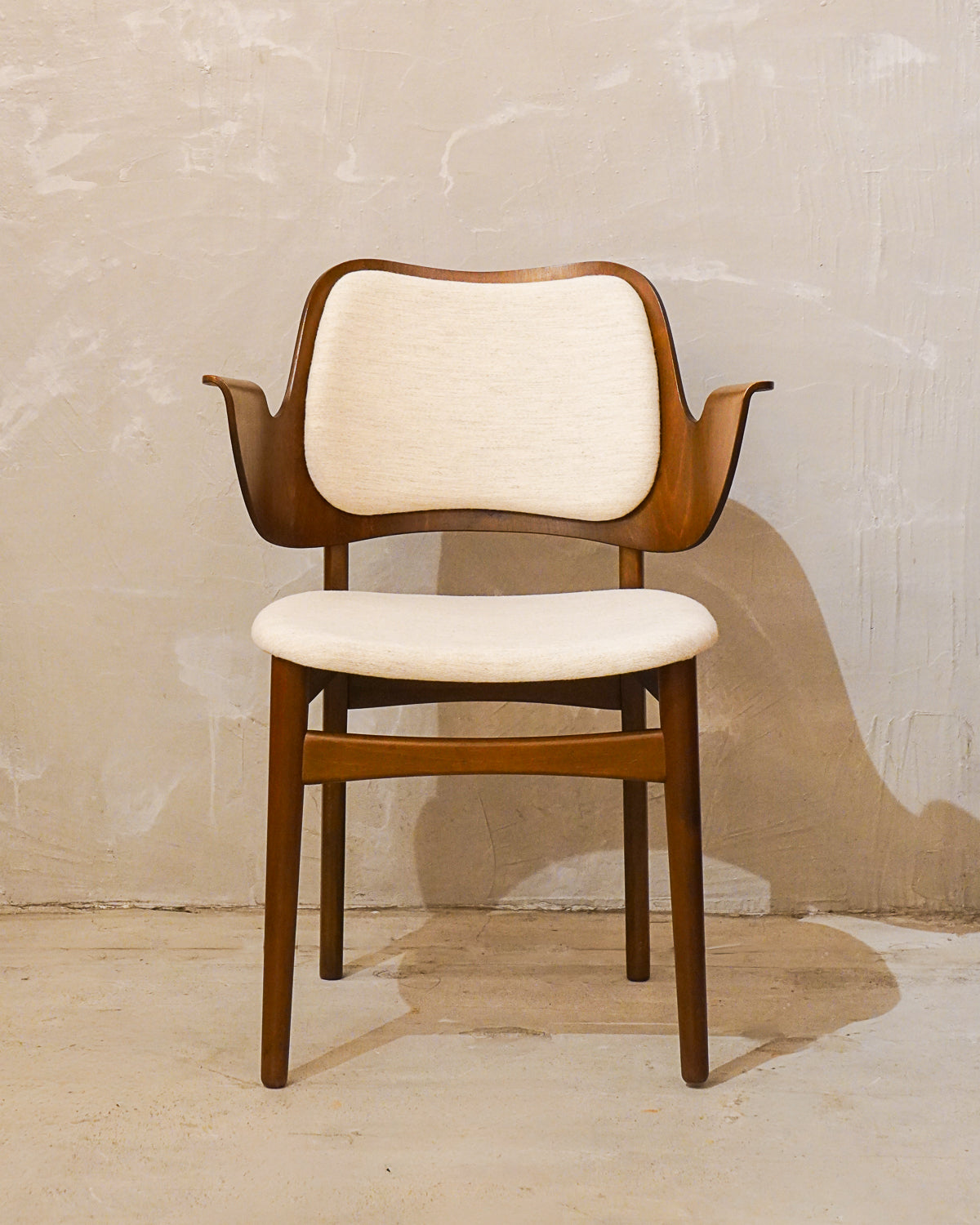 Warm Nordic , Hans Olsen - Denmark - "Gesture Chair" ダイニングチェア