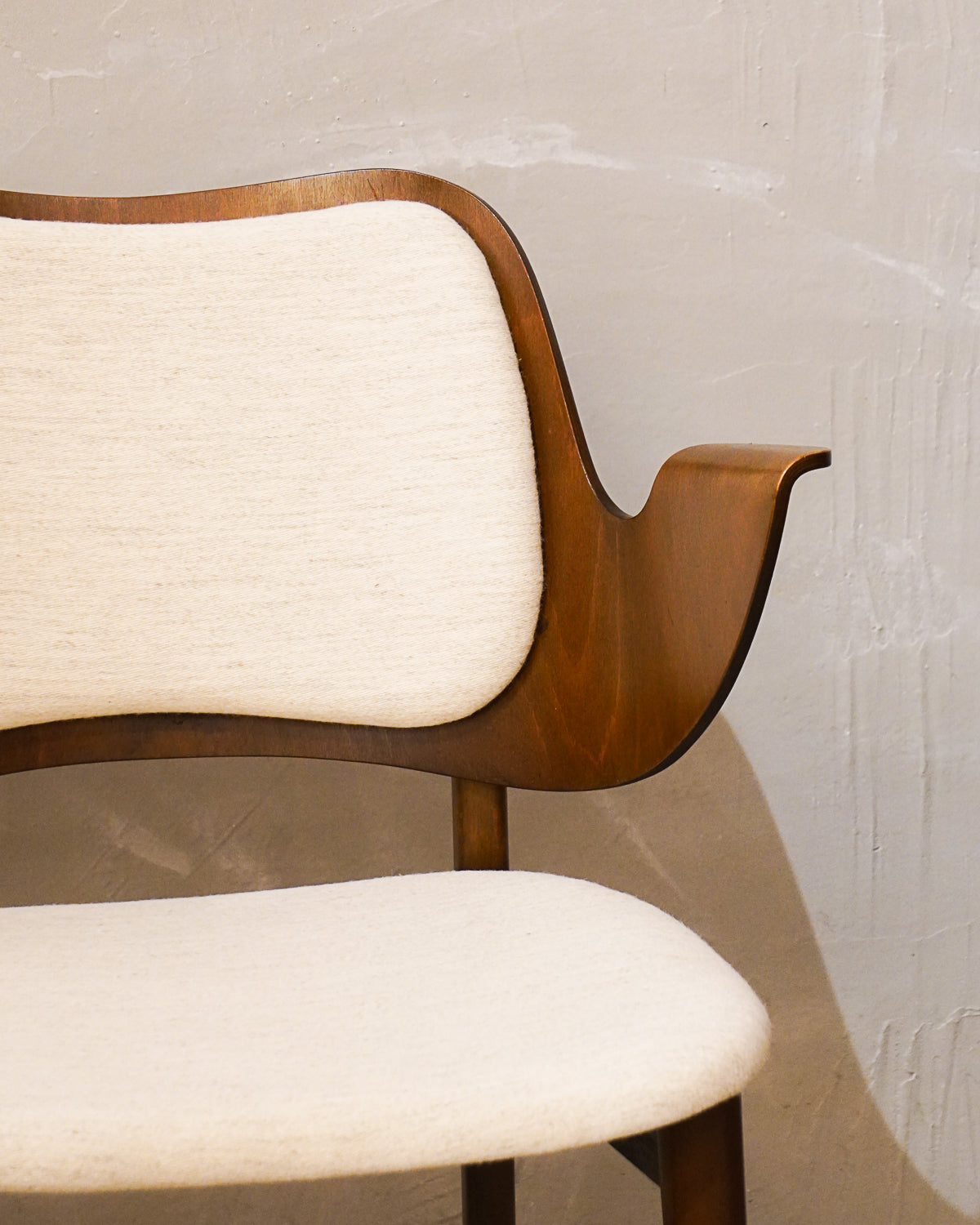 Warm Nordic , Hans Olsen - Denmark - "Gesture Chair" ダイニングチェア