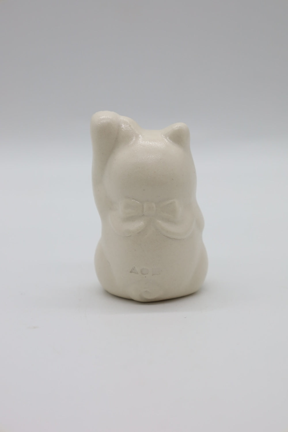 宮創製陶所 <br>Maneki-neko White <br>reload店 - ヴィンテージ SHARK ATTACK