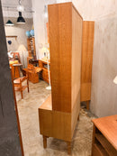 オークウッドカップボード<br> cerote antiques