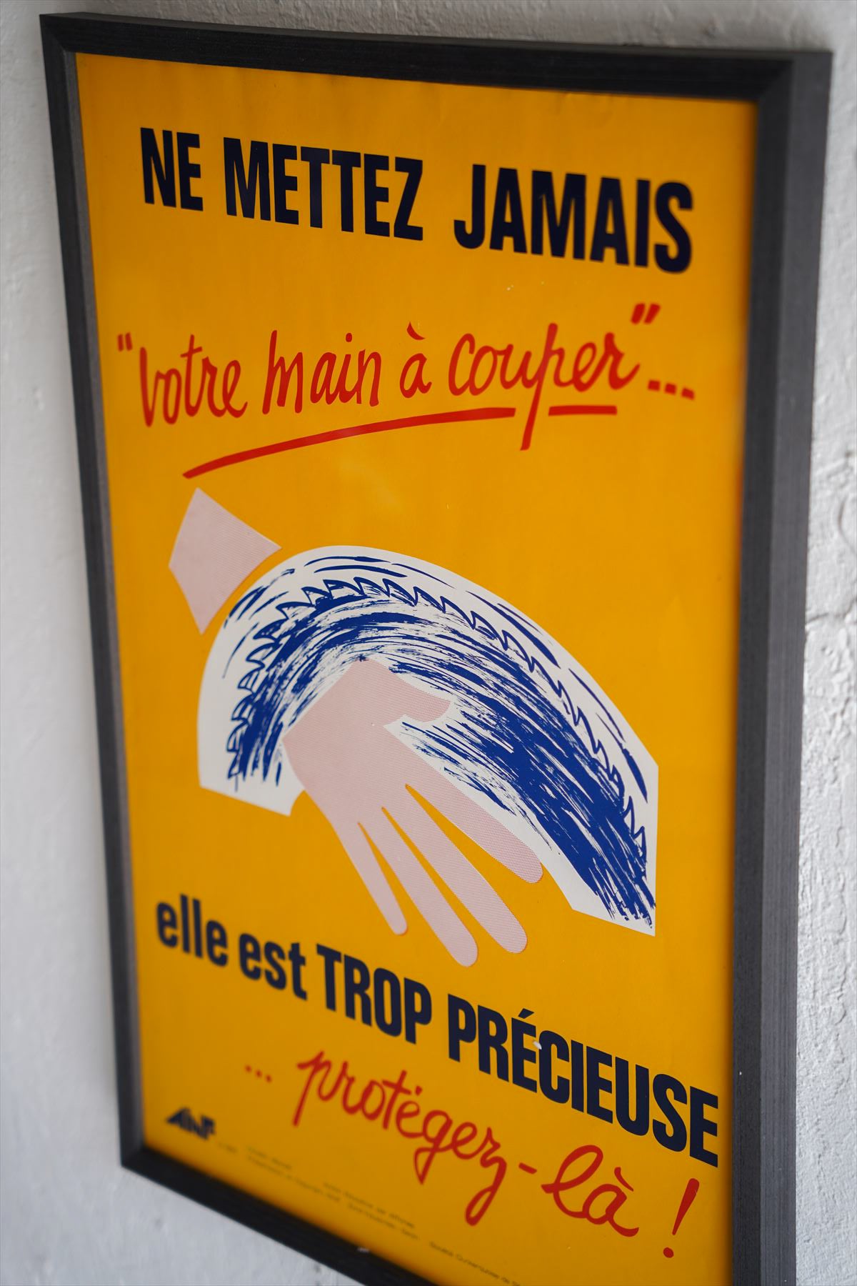 France ウォールポスター<br>ヴィンテージ <br> 大阪店・大和店 - ヴィンテージ SHARK ATTACK