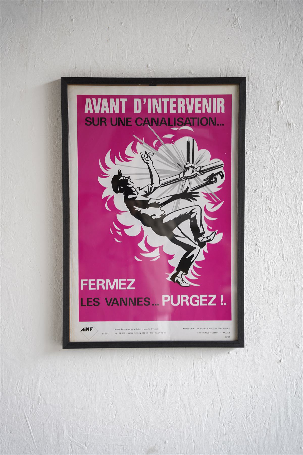 France ウォールポスター<br>ヴィンテージ <br> 大阪店・大和店 - ヴィンテージ SHARK ATTACK