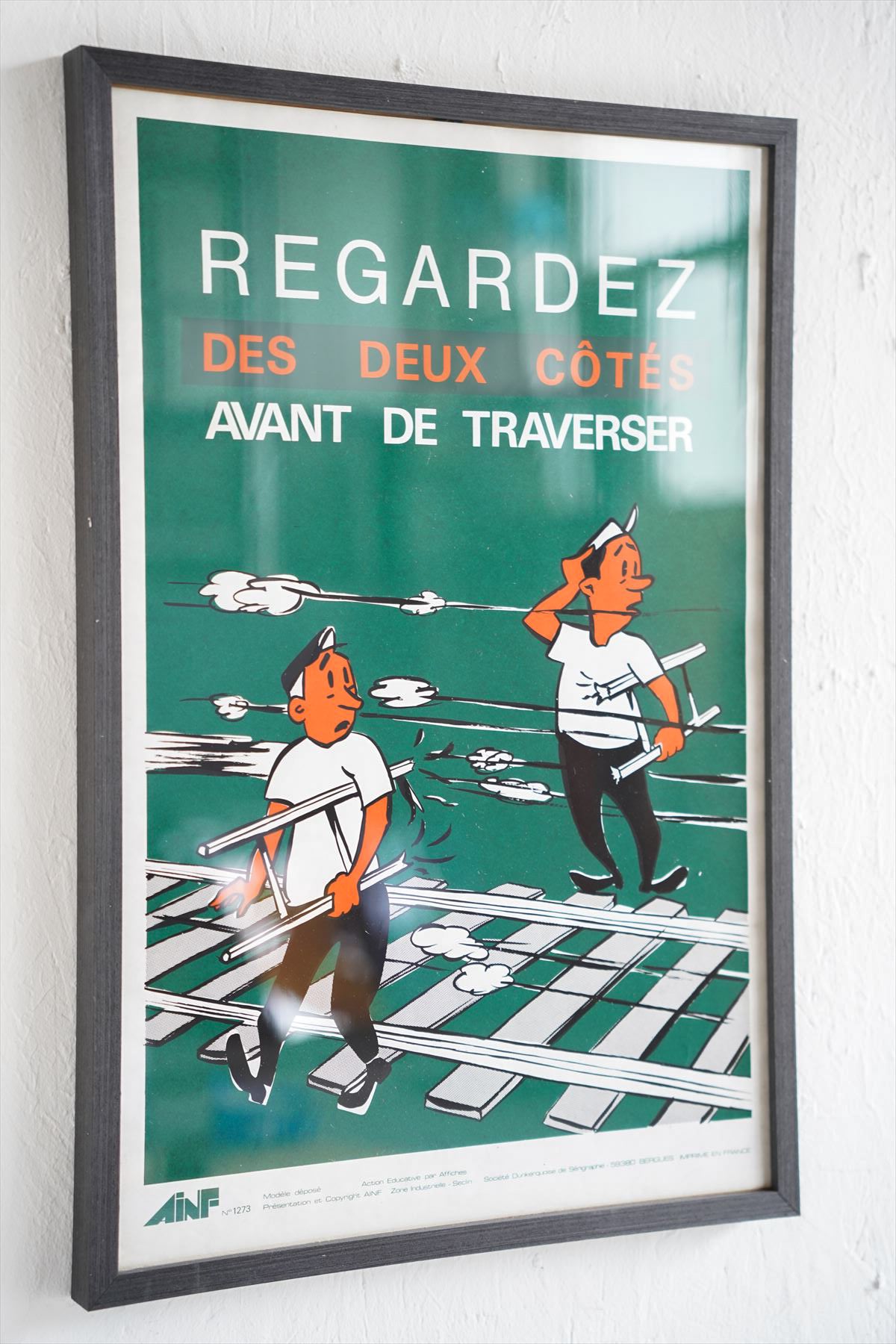 France ウォールポスター<br>ヴィンテージ <br> 大阪店 - ヴィンテージ SHARK ATTACK