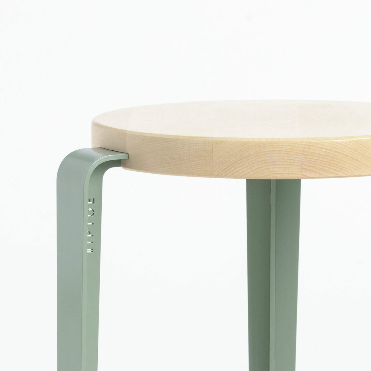TIPTOE<br>LOU stool – SOLID BEECH <br>EUCALYPTUS GREY<br>大阪店 - ヴィンテージ SHARK ATTACK