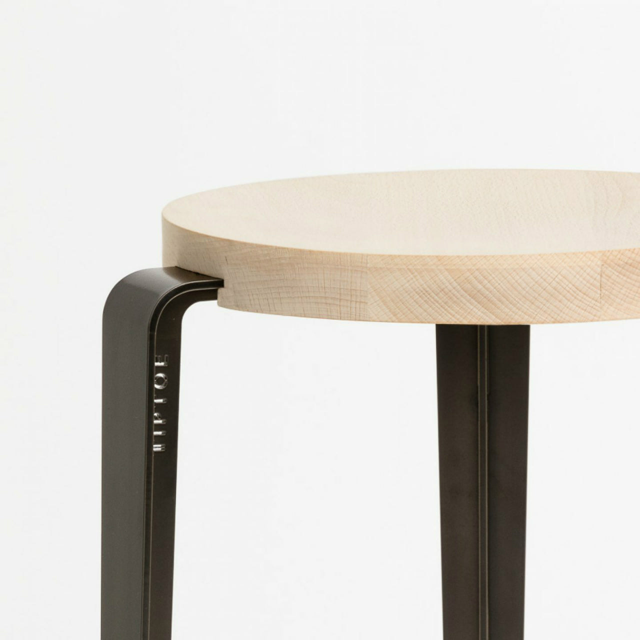 TIPTOE<br>MI LOU mid-high stool – SOLID BEECH <br>DARK STEEL - ヴィンテージ SHARK ATTACK