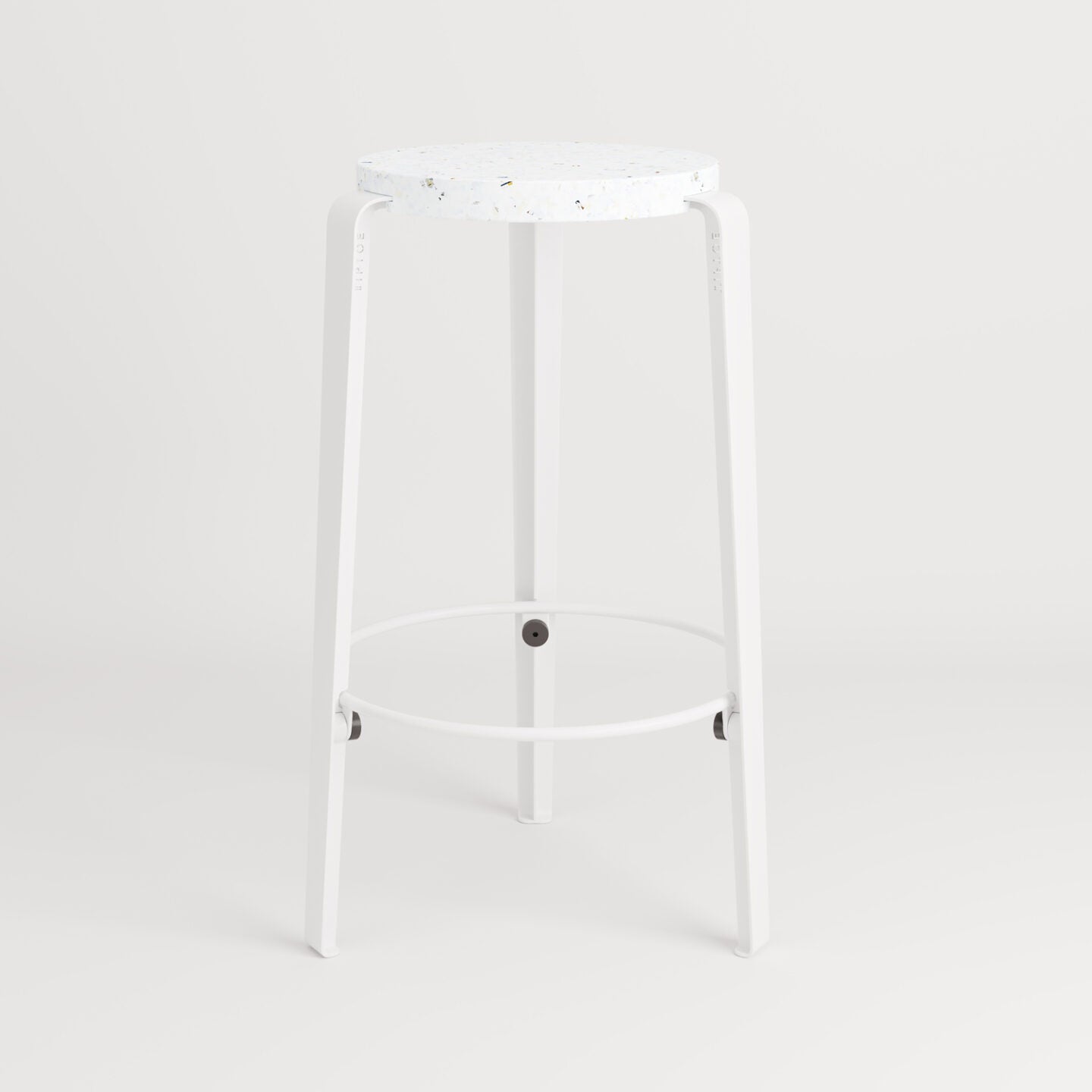 TIPTOE<br>MI LOU mid-high stool in recycled plastic VENEZIA <br>CLOUDY WHITE - ヴィンテージ SHARK ATTACK