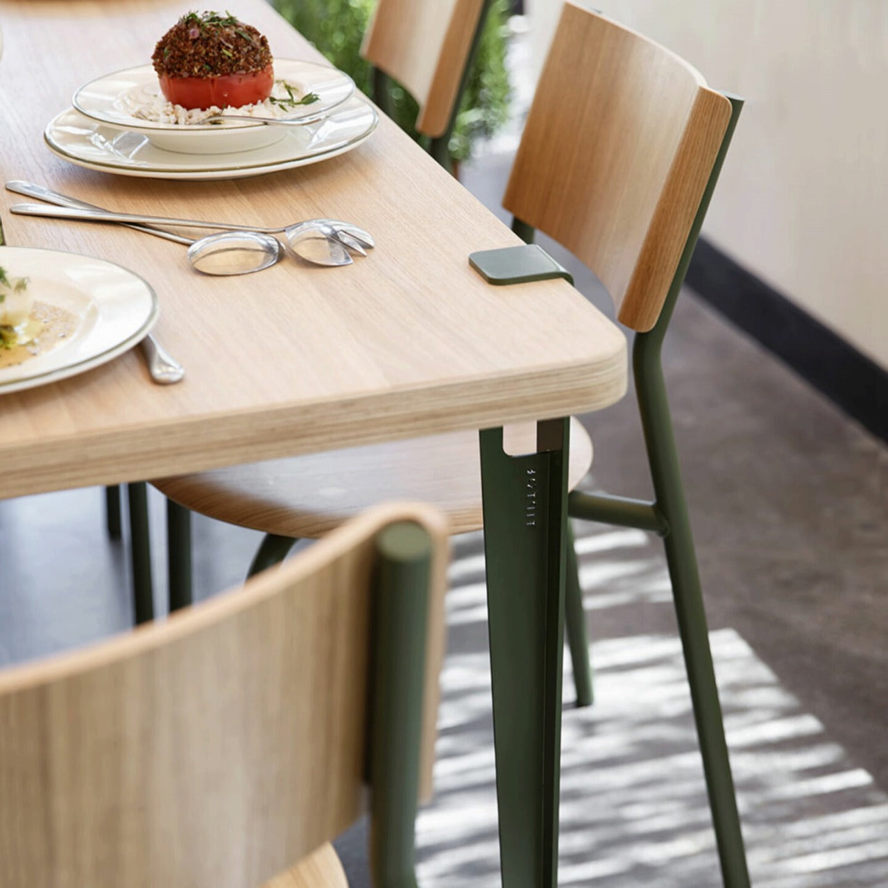 TIPTOE <br>Table and desk leg – 75 cm<br>ROSEMARY GREEN<br>大和店・cerote antiques - ヴィンテージ SHARK ATTACK
